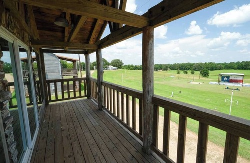 Minden House | Center Stage @ Yellow Rose Canyon