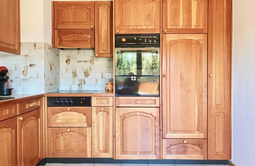 Montana House | Center town - Private Garage - Access to ski lifts
