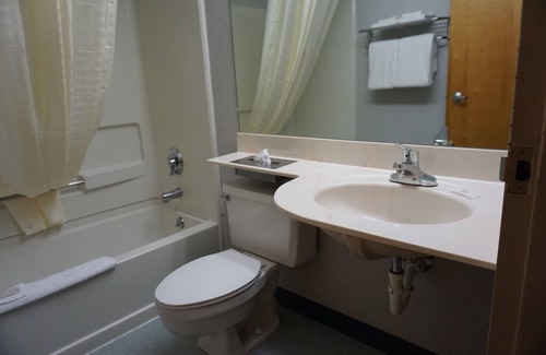 Tonawanda Hotel | CenterWay Hotel Tonawanda