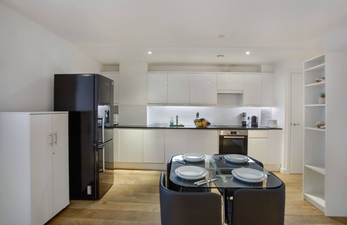Fairfield Apartment | Central 2-Bed Apartment in Croydon that sleep 4!