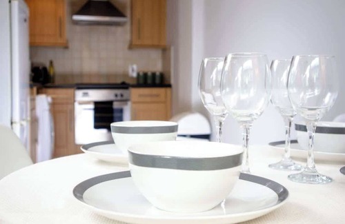 Leeds Apartment | Central 2 Bed Flat for Professional and Relocators