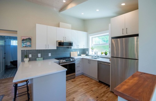 Gibsons Cottage | Central 2 Bed New Construction Laneway House in Gibsons