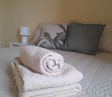 Coqueiral Apartment | Central 2 quartos WIFI Próximo shopping JL e terminal rodoviário