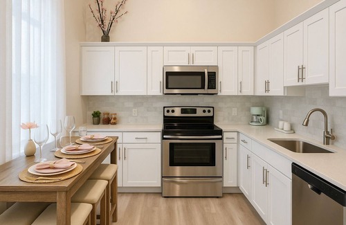 Downtown Apartment | Central 2BR|Near Yale|WiFi, Parking|Washer/Dryer