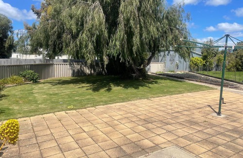 Lacepede House | Central 3 bedroom family retreat