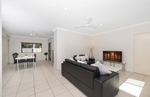 Currajong House | Central 3 bedroom home