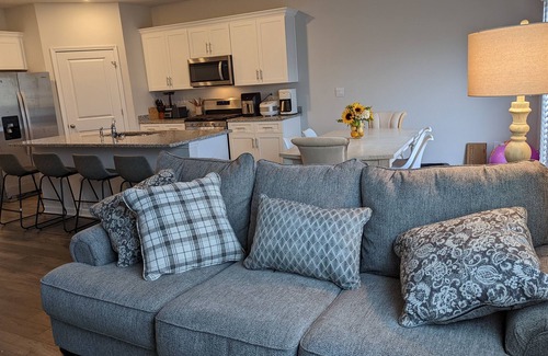 Aiken House | Central 5 bedroom Aiken house, family friendly!
