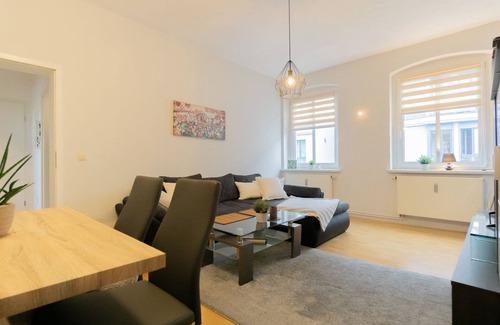 Cottbus Apartment | *Central 50m2 Kitchen Washer Netflix Parking