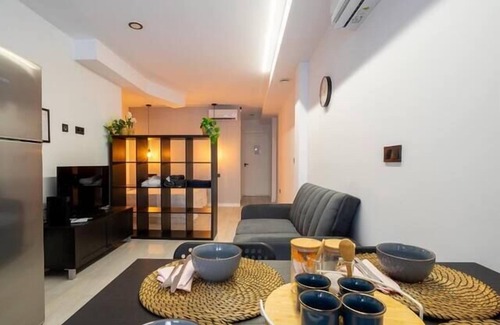 Malilla House | Central accommodation for 4 people