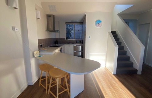 Airlie Beach House | Central Airlie☆Modern☆Sea Views☆Pool☆Free Wifi