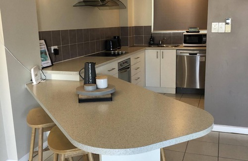 Airlie Beach House | Central Airlie☆Modern☆Sea Views☆Pool☆Free Wifi