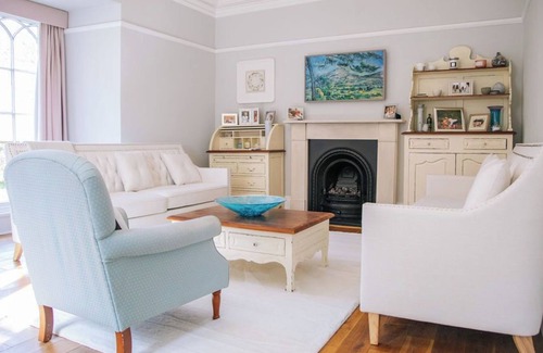 Alderley Edge House | Central Alderley Edge Detatched 4 Bedroom House - The Alderley Edge Gate House