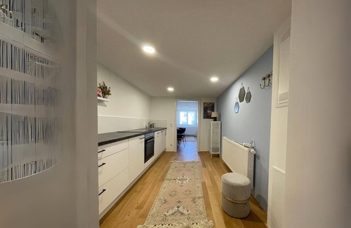 Dornbirn Apartment | "Central and Cozy: Your Dornbirn Home, Paris 7"