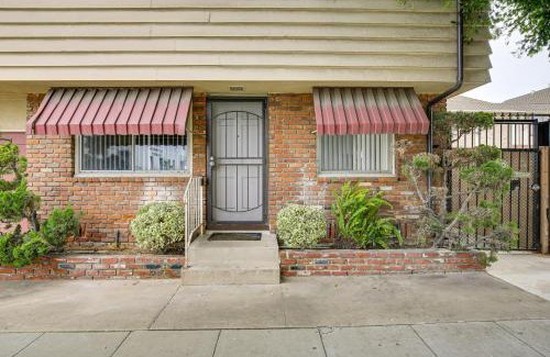 Harbor Apartment | Central and Executive-Style Oasis in Long Beach!