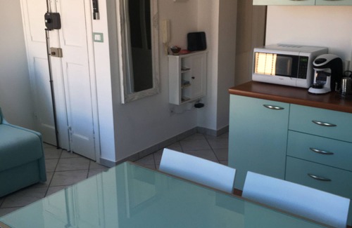 Sanremo Centre Apartment | CENTRAL AND QUIET FRIDA APARTMENT