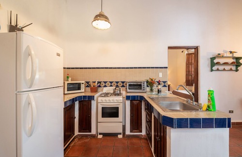 Antigua Guatemala Apartment | Central Antigua apartment with kitchen