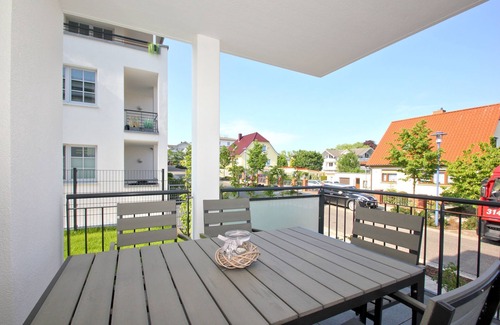 Gohren Apartment | Central apartment with terrace, use of swimming pool and sauna - Villa Anni FeWo 02