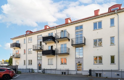 Appelviken Apartment | Central apartment 5min Drive to city airport
