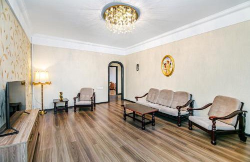 Yasamal Apartment | Central Apartment 2 BR and living Hall