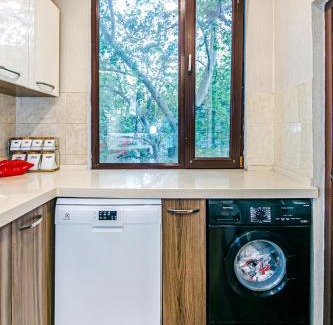 Yasamal Apartment | Central Apartment 2 BR and living Hall