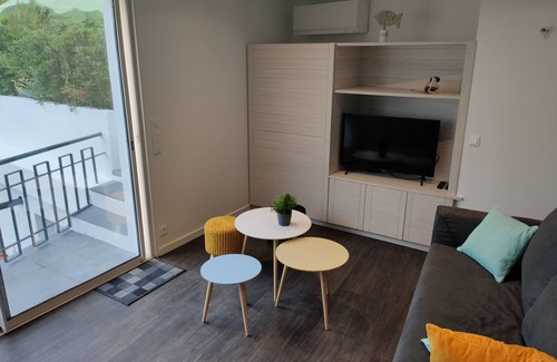 La Tremblade Apartment | Central apartment with beautiful furnished terrace