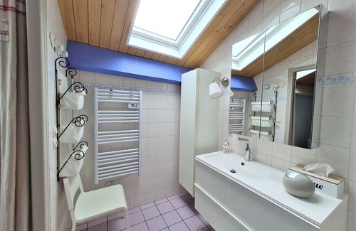 Bar-le-Duc Apartment | Central Apartment near Amenities and Attractions, Bike-Friendly