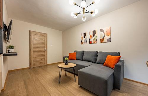 Varna Apartment | Central apartment next to Sea Garden suitable for 4 persons