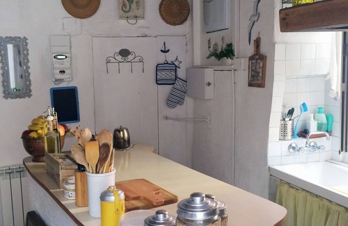 Pontedecimo Apartment | Central apartment, one step away from the sea