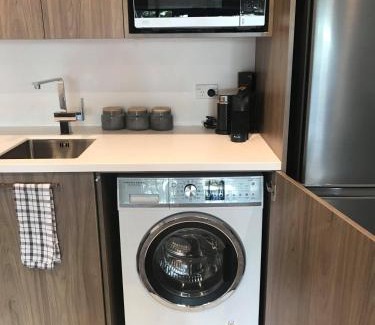 Christchurch City Centre Apartment | Central Apartment Stone Throw from Hospital