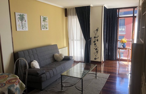 Colindres Apartment | Central apartment with two terraces next to Laredo and its beaches