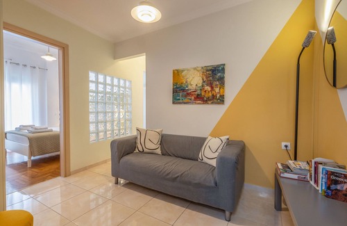 Thissio Apartment | Central Apartment with Acropolis View