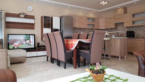 Gyula Apartment | Central-Aqua Apartman
