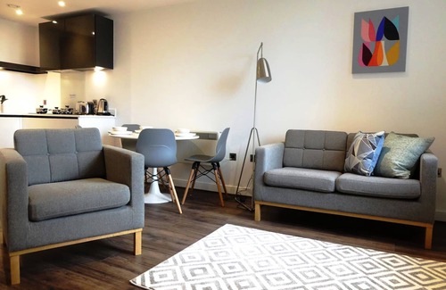 Basingstoke Apartment | Central Basingstoke - Luxury 1 bedroom 1 bathroom apartment - fully serviced