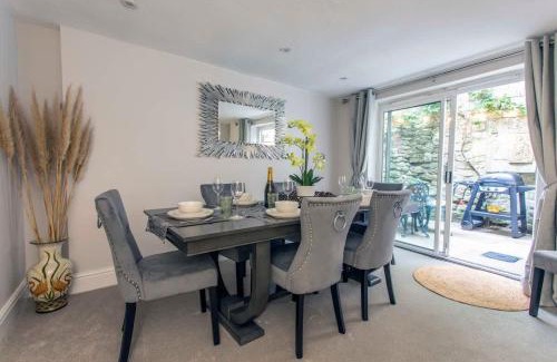 Bradford-on-Avon House | Central, beautiful home - with parking