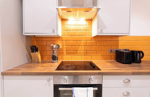 Blackburn Apartment | Central Blackburn Budget 1 Bedroom Apartment