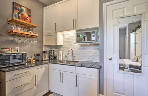 Bonita Springs Apartment | Central Bonita Springs Gem on Quiet Property!
