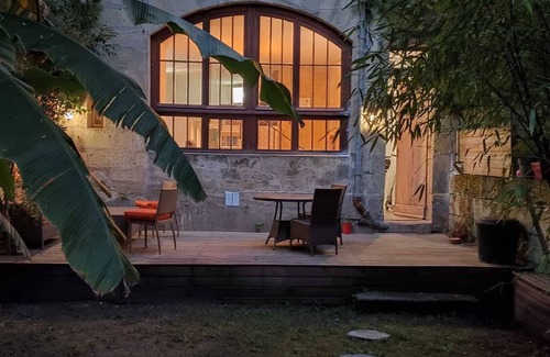 Saint-Michel - Nansouty - Saint-Genes House | Central Bordeaux stone townhouse with garden🪴