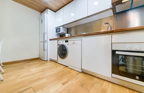 Ensanche Centro Apartment | Central bright and cozy penthouse for 4 people