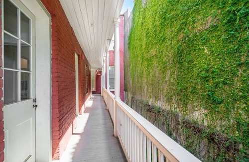 Arts/Warehouse District Apartment | Central Business District Monthly Rental - 1BR/1BA