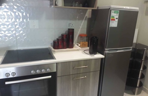 Parkwood Apartment | Central By The Mall Rose