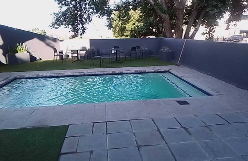 Parkwood Apartment | Central By The Mall Rose