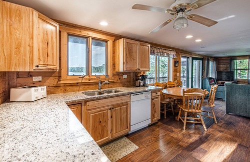 Crystal Falls Cabin | Central Cabin Retreat - ATV Trail Access - Perfect for Groups & Families