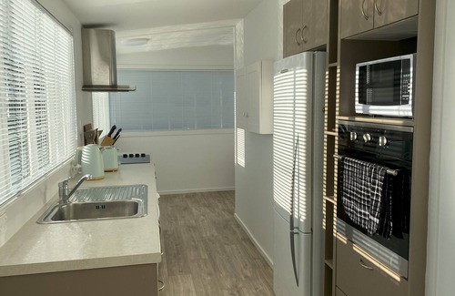Cashmere Villa | Central Cashmere Location 2 Bedrooms, Large Lounge