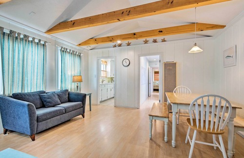 Avalon House | Central Catalina Cottage: Walk to Ferry & Eateries