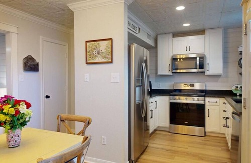College Station House | Central Charm ~ Aggieland Vacation Rentals