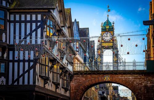 Chester Apartment | Central Chester Apartment, 2 beds, 3 guests
