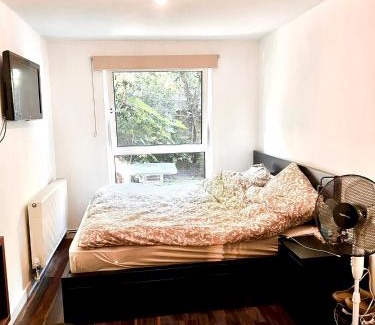 Junction Apartment | Central Chic 2 Bedroom London Flat