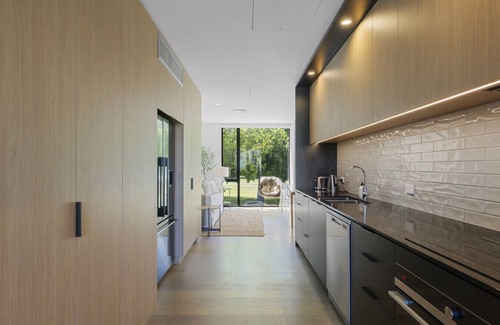 Christchurch City Centre Apartment | Central City Latimer