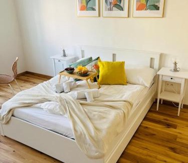 Jakomini Apartment | Central City Retreat