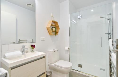 Christchurch City Centre House | Central City Stay – Walk Everywhere Free Carpark - Lichfield Apartment
